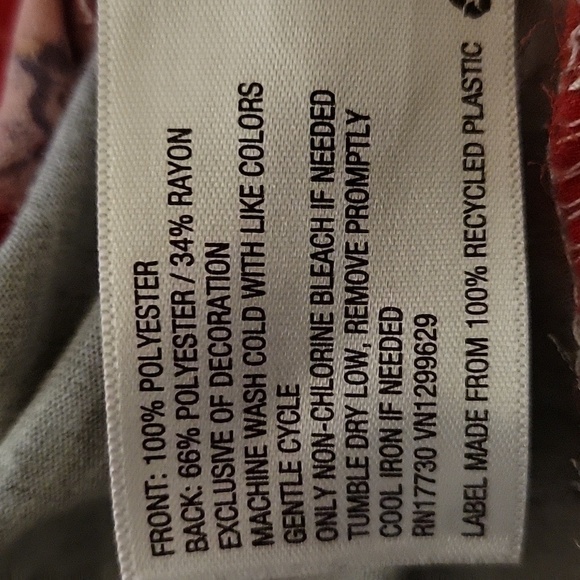 Xhilaration small (?) Red blue & grey flowy tank top - Picture 4 of 5